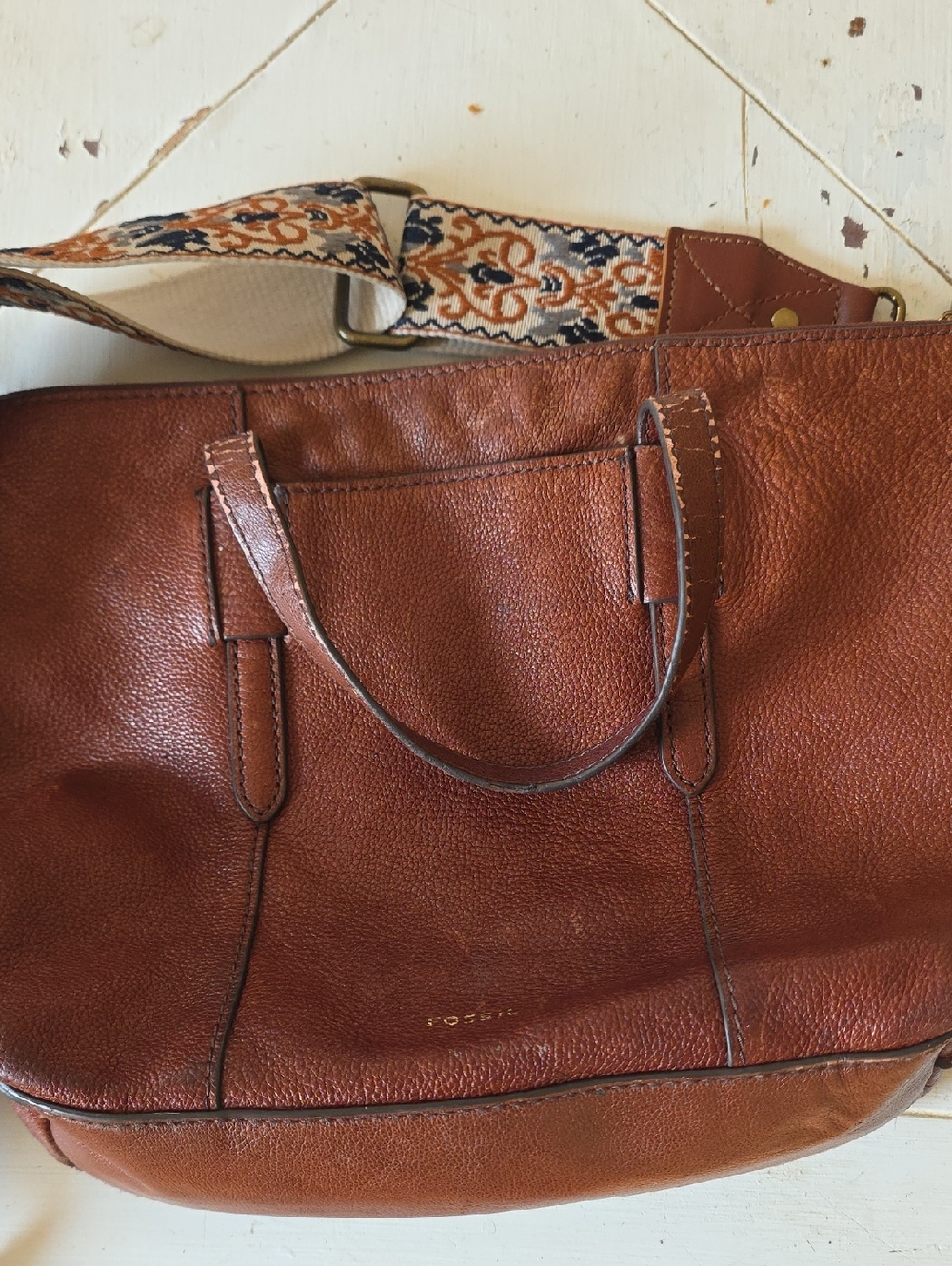 Fossil Chestnut Brown Leather Tote with Patterned Shoulder Strap